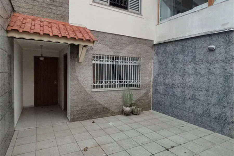 Sobrado à venda com 3 quartos, sendo 1 suíte,  em Vila Guilherme, São Paulo, SP
