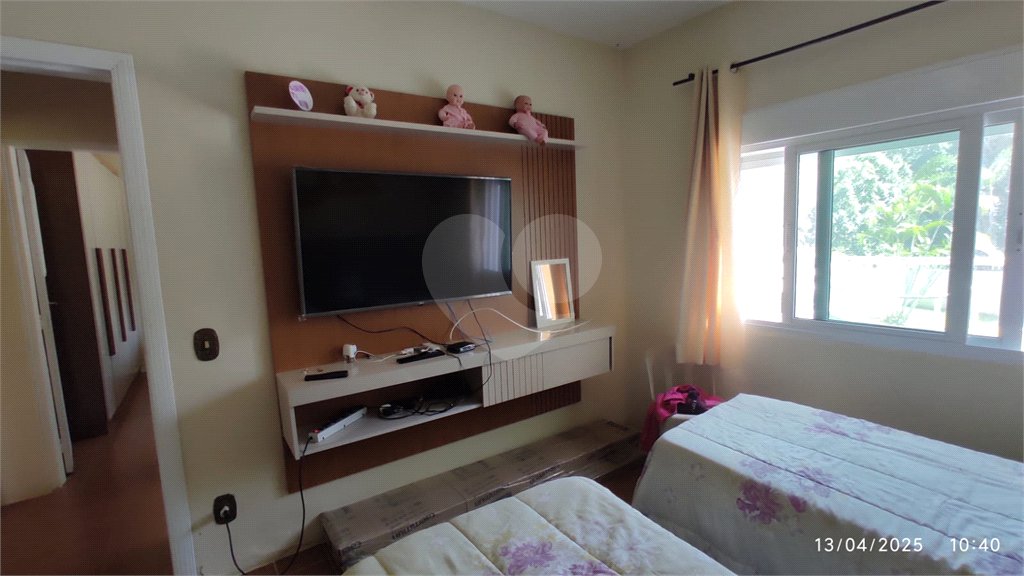 Casa à venda com 3 quartos, sendo 1 suíte, no condomínio Alpes Douro, Bom Jesus dos Perdões - SP