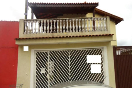 Casa à venda com 3 quartos, sendo 1 suíte, em Jardim Esmeralda, São Paulo, SP