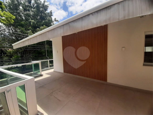 Casa Térrea à venda ou para alugar com 4 suítes em Jardim São Bento, São Paulo, SP