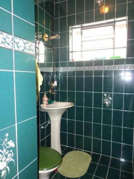 Casa à venda com 3 quartos, sendo 1 suíte, em Jardim Londrina, São Paulo, SP