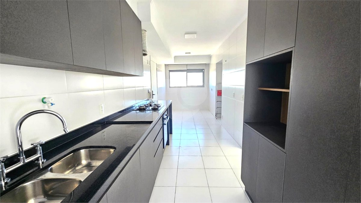 Apartamento à venda ou para alugar com 3 suítes em Chácara Santo Antônio, São Paulo, SP