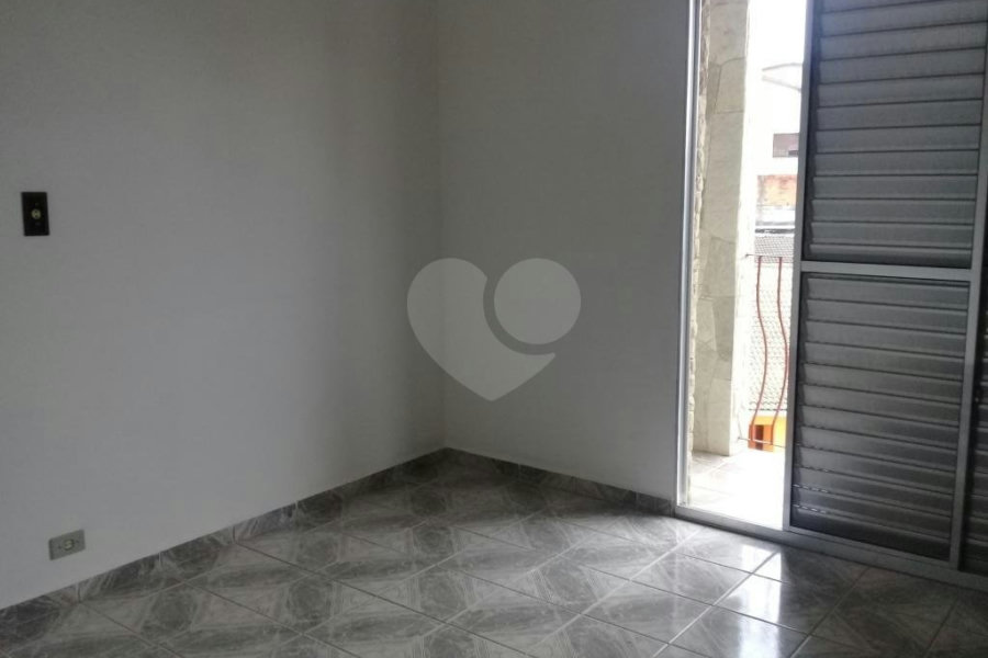 Sobrado à venda com 3 quartos, sendo 1 suíte,  em Horto, São Paulo, SP