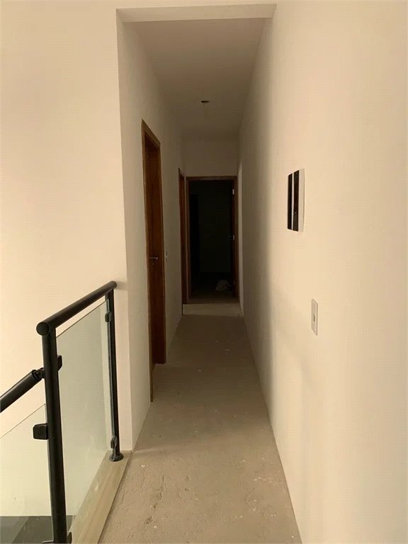 Casa à venda com 3 quartos, sendo 1 suíte, no condomínio Villa D'este, Cotia - SP
