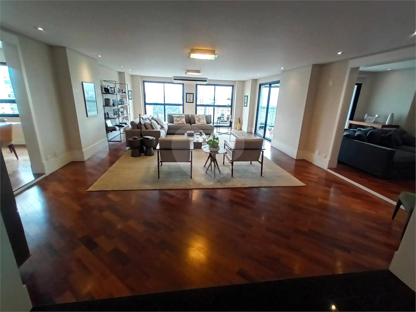 Apartamento à venda com 4 suítes em Santo Amaro, São Paulo, SP