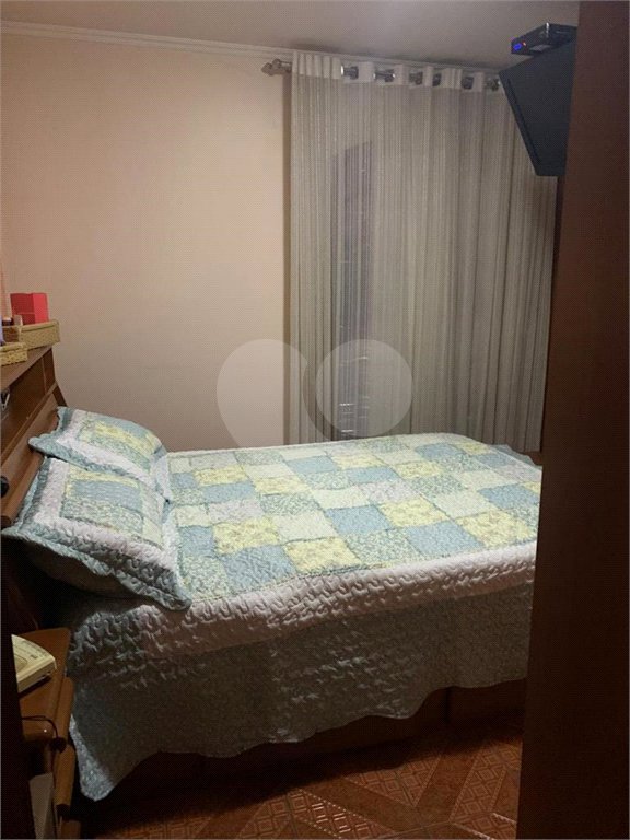 Sobrado à venda com 3 quartos, sendo 1 suíte,  em Vila Sabrina, São Paulo, SP