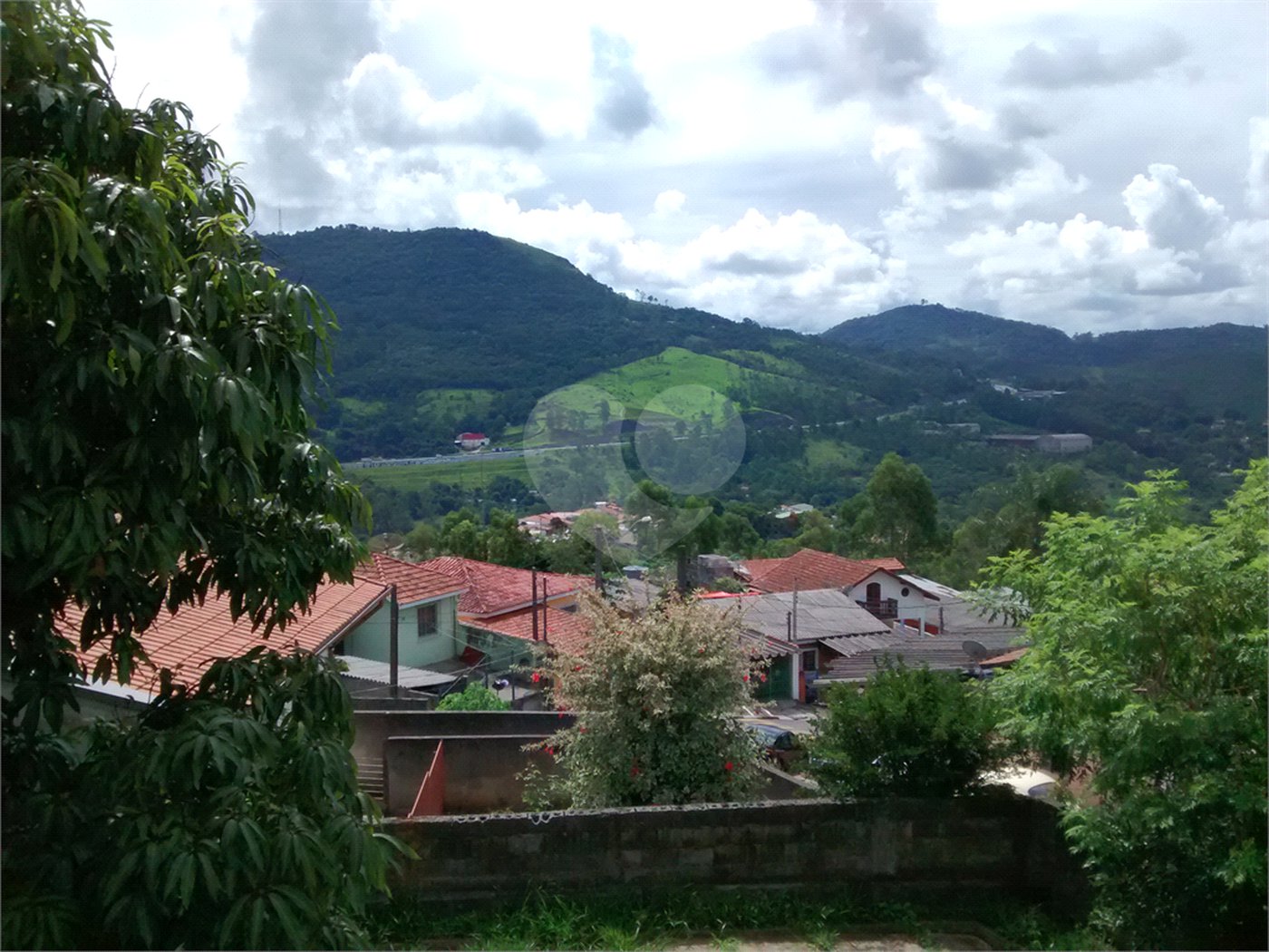 Casa à venda com 4 quartos em Capoavinha, Mairiporã, SP