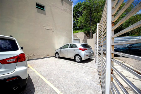 Casa à venda com 2 quartos no condomínio Karolyne, Votorantim - SP