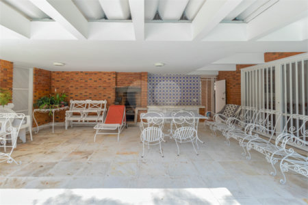 Casa Térrea à venda com 4 quartos, sendo 2 suítes, em Alto de Pinheiros, São Paulo, SP
