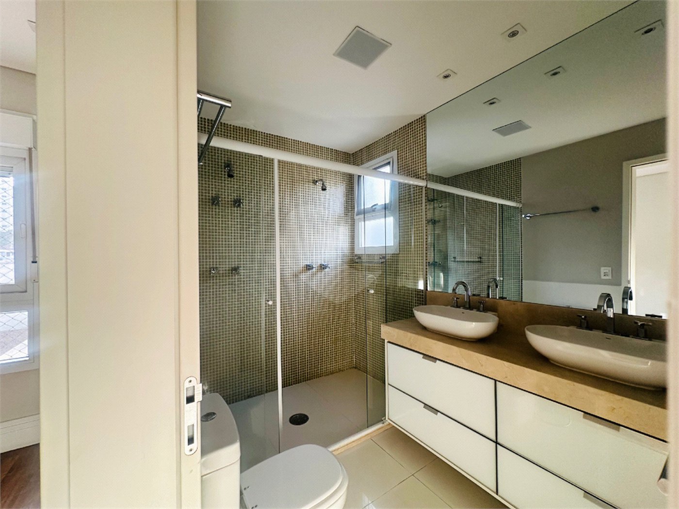 Apartamento à venda com 4 quartos, sendo 2 suítes, em Paraíso, São Paulo, SP