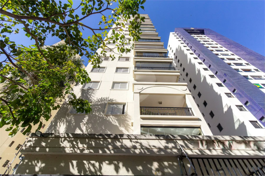 Apartamento à venda com 3 suítes em Vila Romana, São Paulo, SP