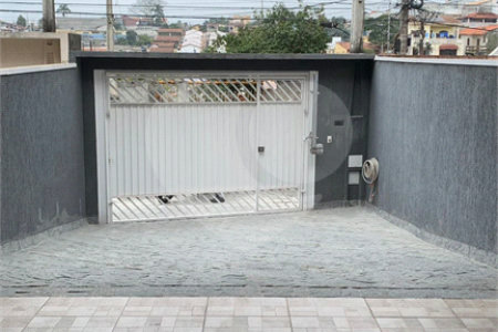 Sobrado à venda com 3 quartos, sendo 1 suíte,  em Mogi Moderno, Mogi das Cruzes, SP