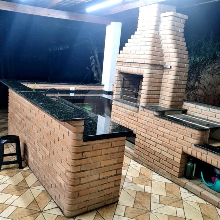 Casa à venda com 3 quartos, sendo 1 suíte, no condomínio Vale da Santa Fé, Vinhedo - SP
