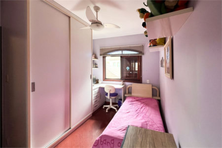 Casa à venda com 4 quartos, sendo 2 suítes,  no condomínio Villaggio Capriccio, Louveira - SP