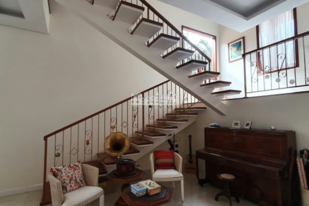 Casa para locação no Jardim Paulista – um refúgio com vista deslumbrante em Atibaia