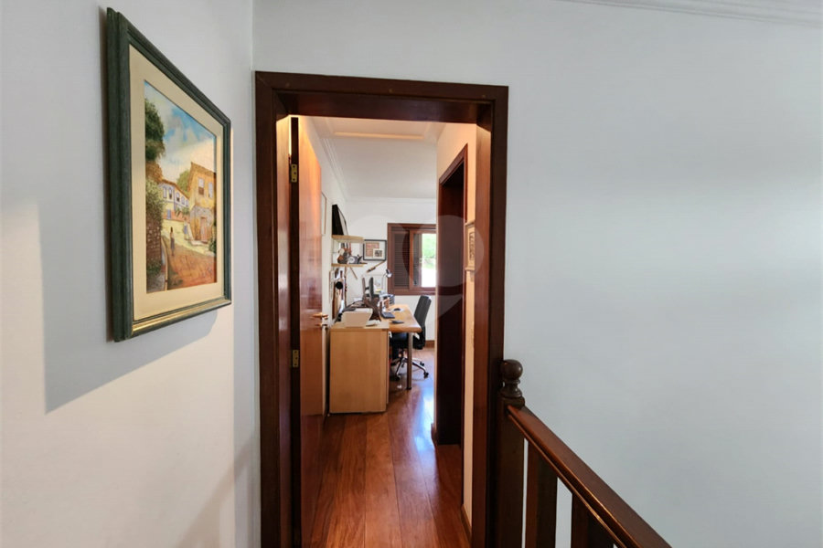 Casa à venda com 5 suítes no condomínio Suíça da Cantareira, Mairiporã - SP