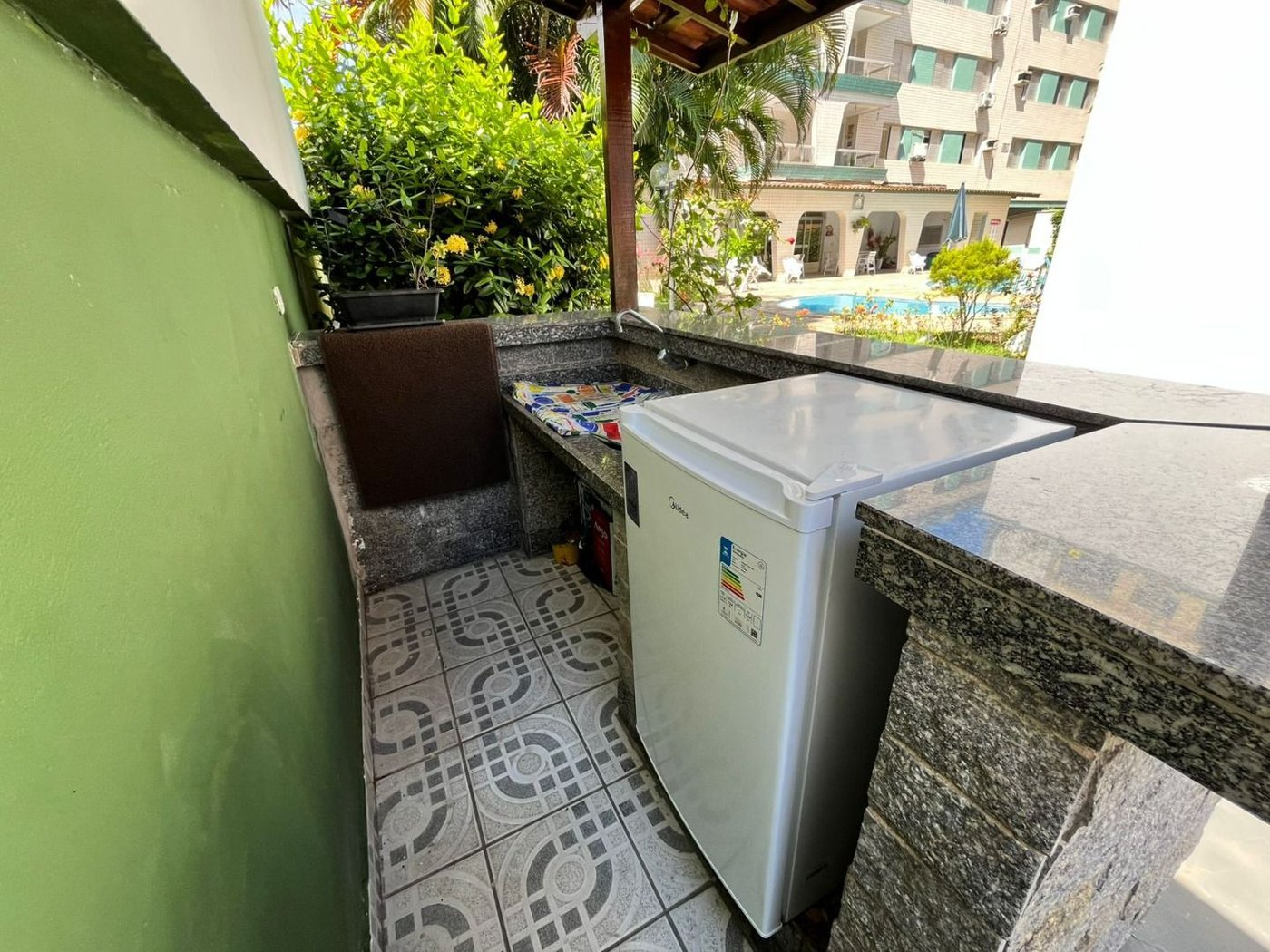 Apartamento à venda, 77 m² por R$ 480.000,00 - Jardim Las Palmas - Guarujá/SP