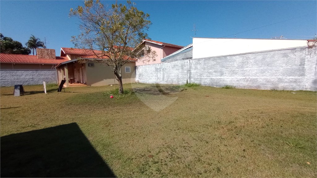 Casa à venda com 2 suítes em Vila Nastri, Itapetininga, SP