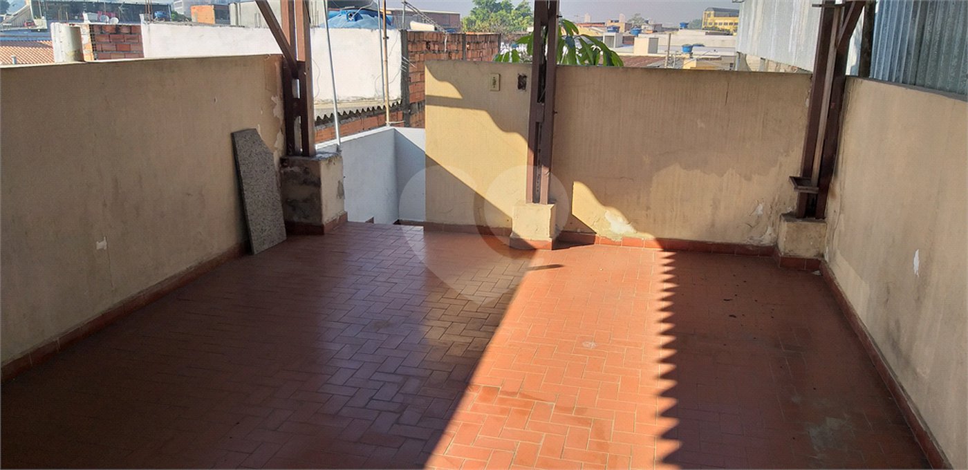 Sobrado à venda com 4 quartos em Parque Edu Chaves, São Paulo, SP