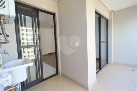 Apartamento à venda com 3 quartos, sendo 1 suíte, em Vila Anastácio, São Paulo, SP