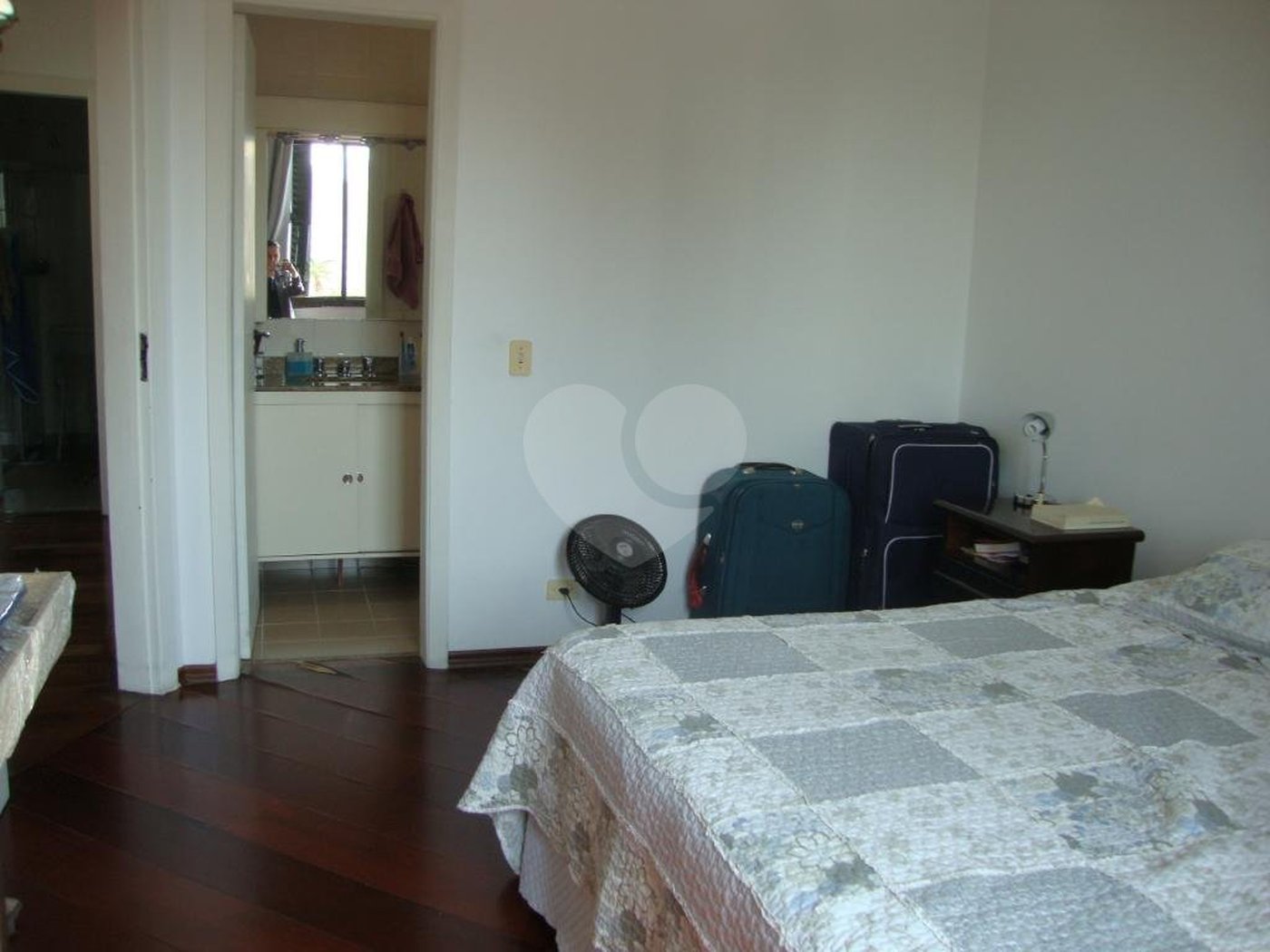 Apartamento à venda com 3 quartos, sendo 1 suíte,  em Pinheiros, São Paulo, SP