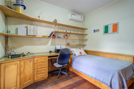 Sobrado à venda com 3 quartos, sendo 1 suíte, em Interlagos, São Paulo, SP