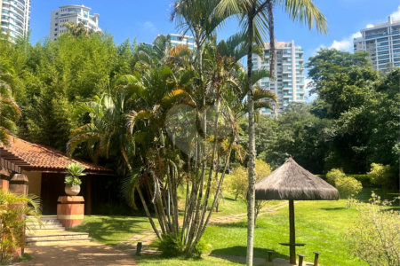 Cobertura à venda ou para alugar com 4 suítes em Jardim Morumbi, São Paulo, SP