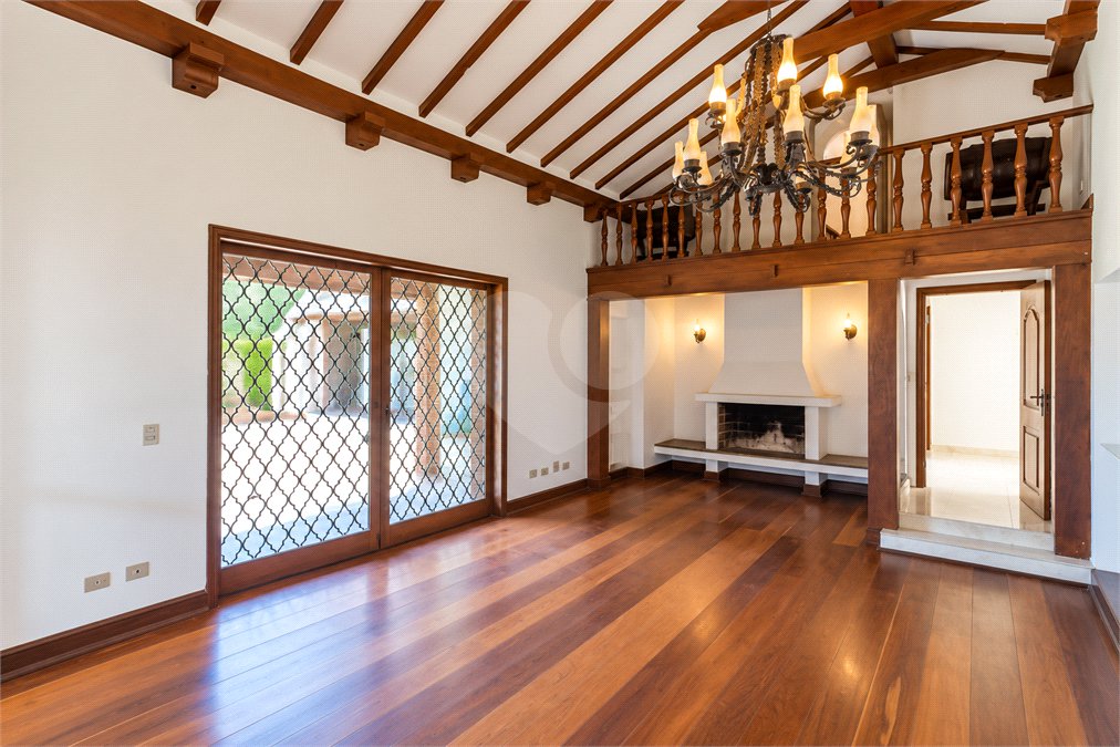 Casa Térrea à venda com 4 quartos, sendo 2 suítes, em Alto da Boa Vista, São Paulo, SP
