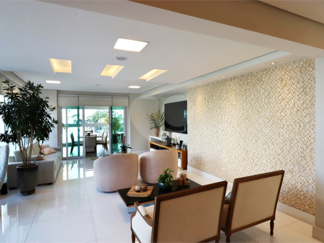Apartamento à venda com 4 suítes em Santana, São Paulo, SP