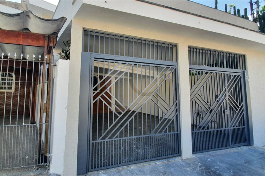 Sobrado à venda com 3 quartos, sendo 1 suíte,  em Horto, São Paulo, SP