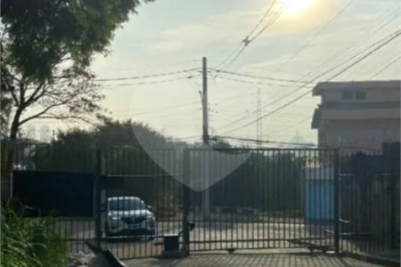 Sobrado à venda com 3 quartos, sendo 1 suíte, em Jardim Ester, São Paulo, SP