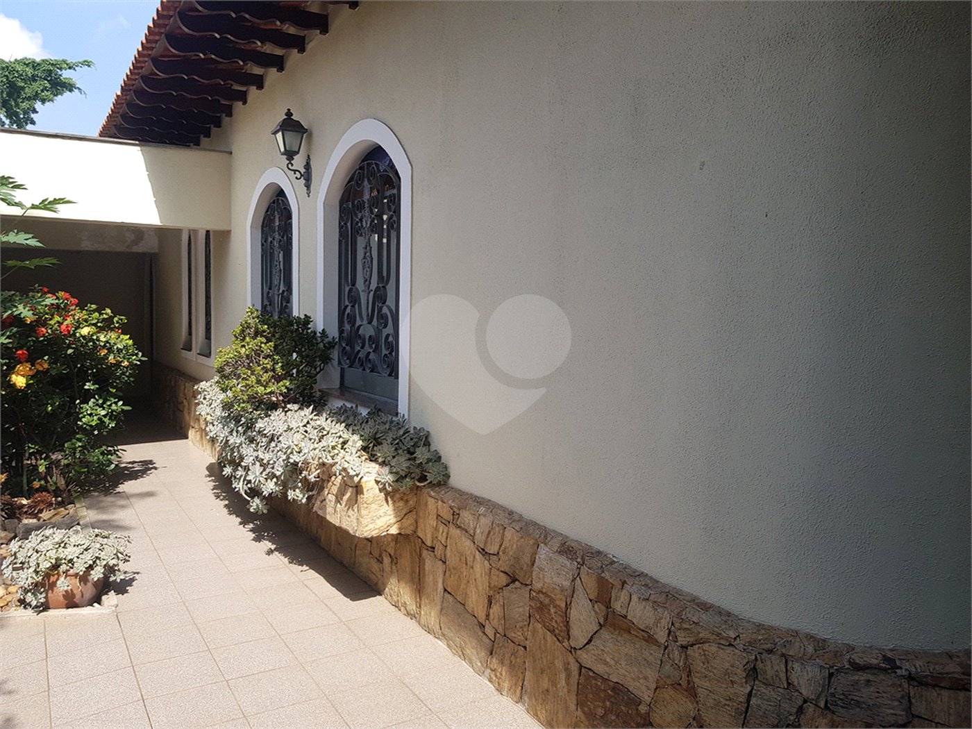 Casa à venda com 3 quartos, sendo 2 suítes, em Jardim Campo Grande, São Paulo, SP