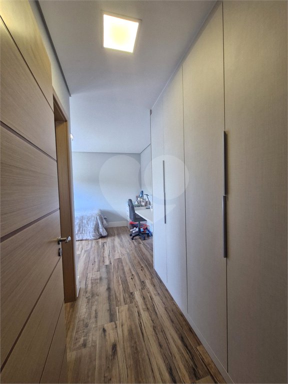 Casa à venda com 5 quartos, sendo 3 suítes, no condomínio Residencial Terras de Vinhedo, Vinhedo - SP