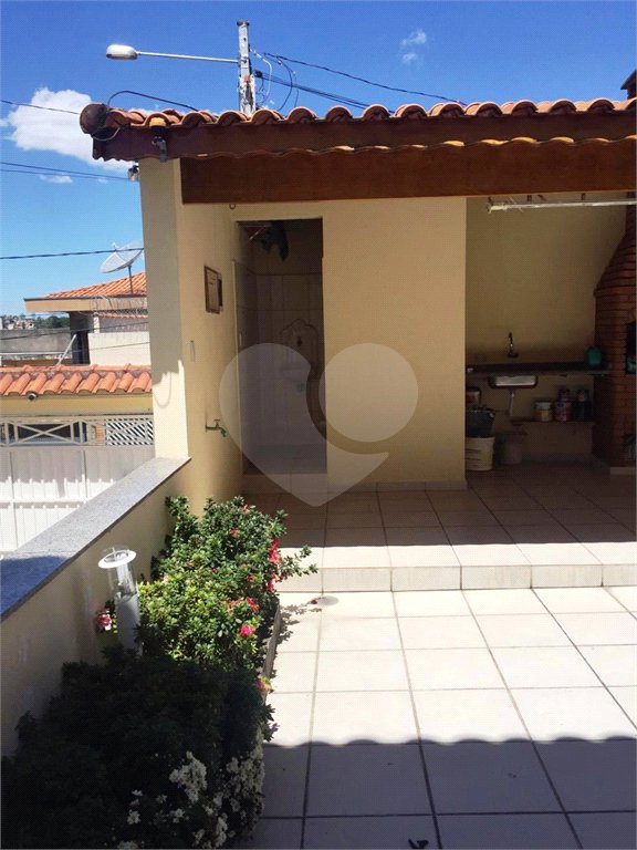 Casa à venda com 3 quartos, sendo 1 suíte, no condomínio Coelho III, São Paulo - SP