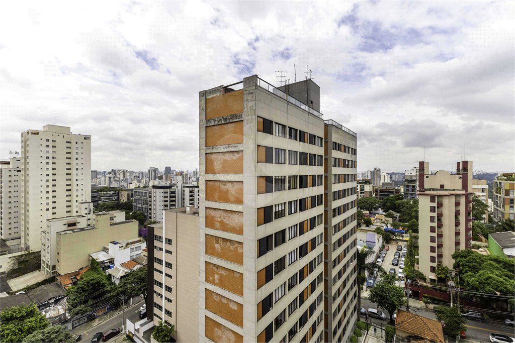 Cobertura à venda ou para alugar com 3 quartos, sendo 1 suíte, em Sumarezinho, São Paulo, SP