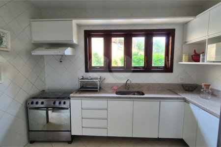 Casa à venda com 5 quartos, sendo 4 suítes,  em Geribá, Armação dos Búzios, RJ
