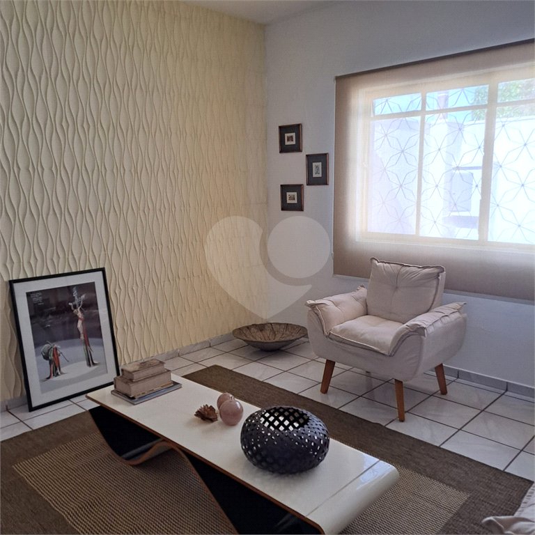 Casa à venda com 3 quartos, sendo 1 suíte,  em Jardim das Estações (vila Xavier), Araraquara, SP