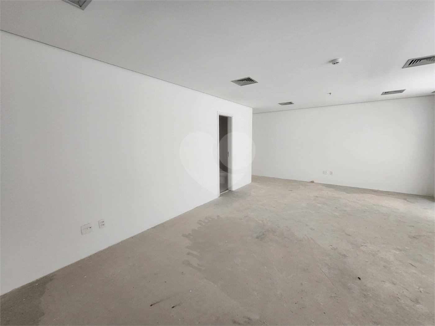 Sala comercial a venda em frente ao Allianz Parque