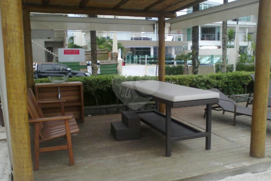 Sobrado à venda com 5 suítes em Enseada, Bertioga, SP