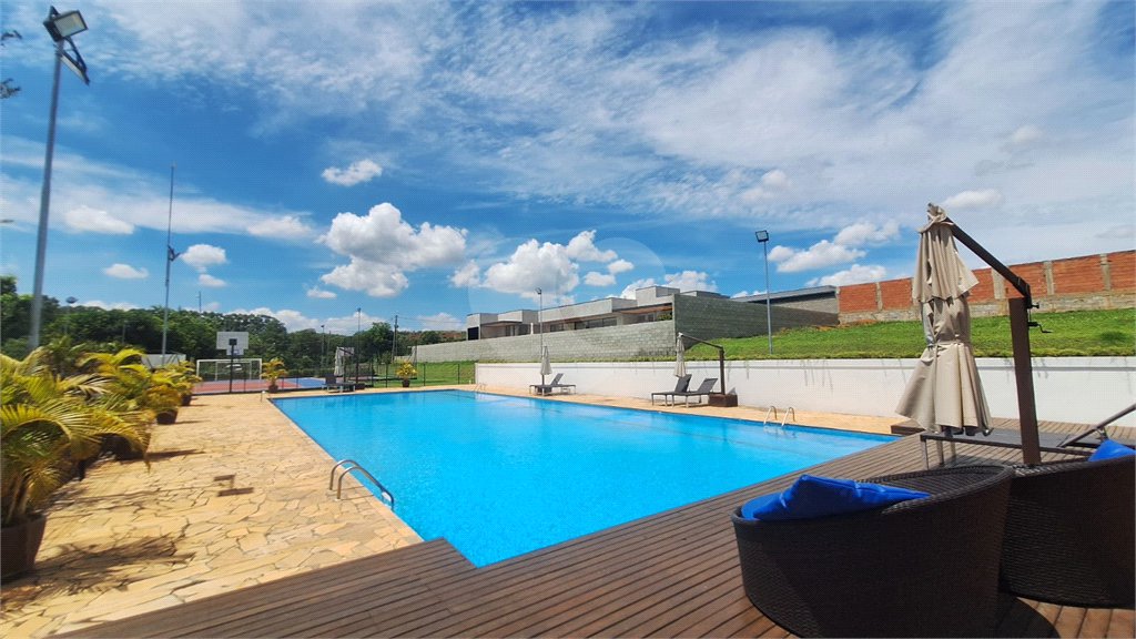 Casa à venda com 4 quartos, sendo 3 suítes,  no condomínio Fazenda Alta Vista, Salto de Pirapora - SP