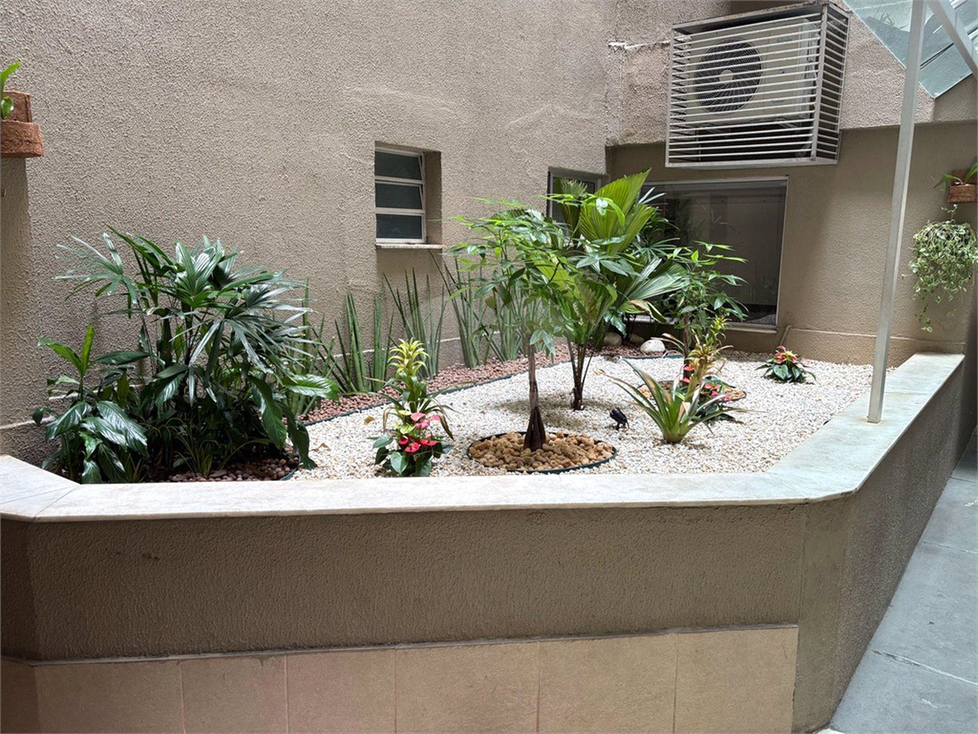 Apartamento à venda com 2 quartos, sendo 1 suíte, em Taquara, Rio de Janeiro, RJ