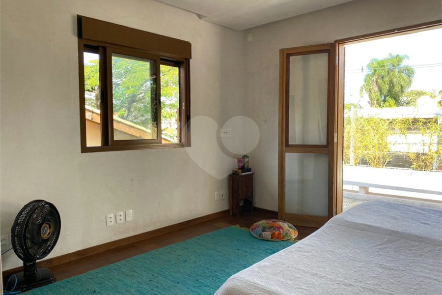 Casa à venda com 4 quartos, sendo 3 suítes, em Vila Madalena, São Paulo, SP
