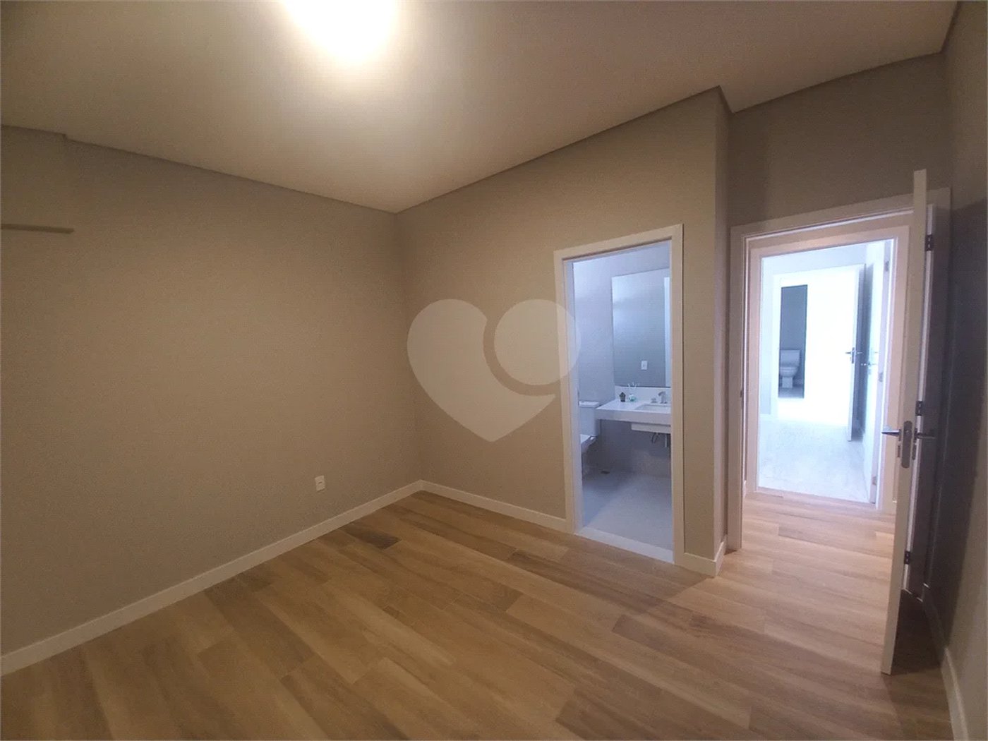 Casa à venda com 4 suítes em Paineiras, Itupeva, SP