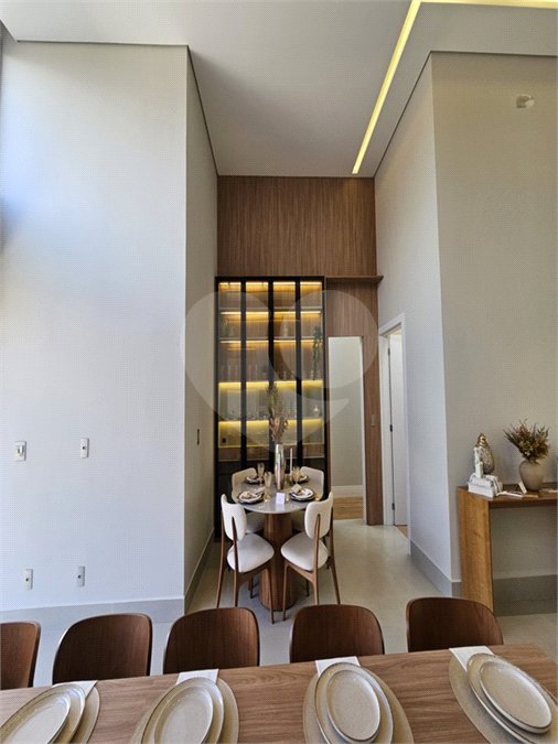 Casa à venda com 3 suítes no condomínio Residencial Dona Maria Candida, Indaiatuba - SP