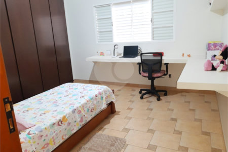 Casa à venda com 3 quartos, sendo 1 suíte, no condomínio Vila Real Bonfim Paulista, Ribeirão Preto - SP
