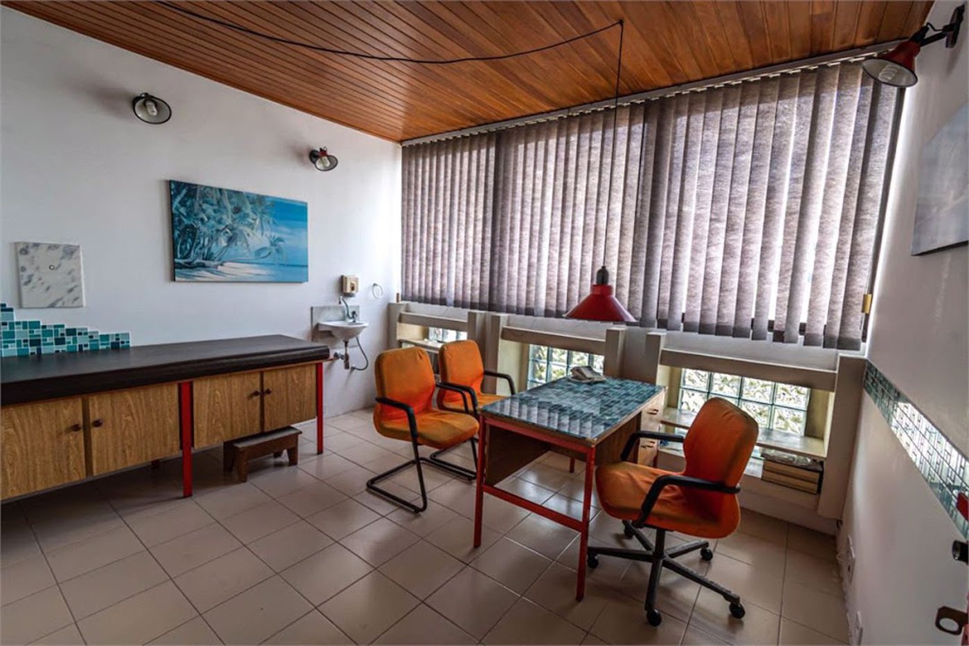 Sala Comercial à Venda na Encruzilhada – 100 M² – Santos/Sp