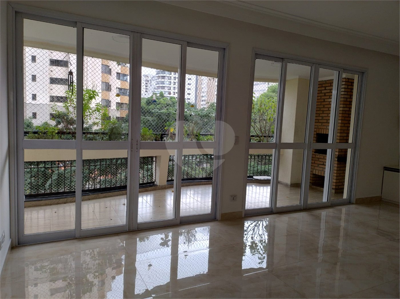 Apartamento à venda ou para alugar com 3 suítes em Indianópolis, São Paulo, SP