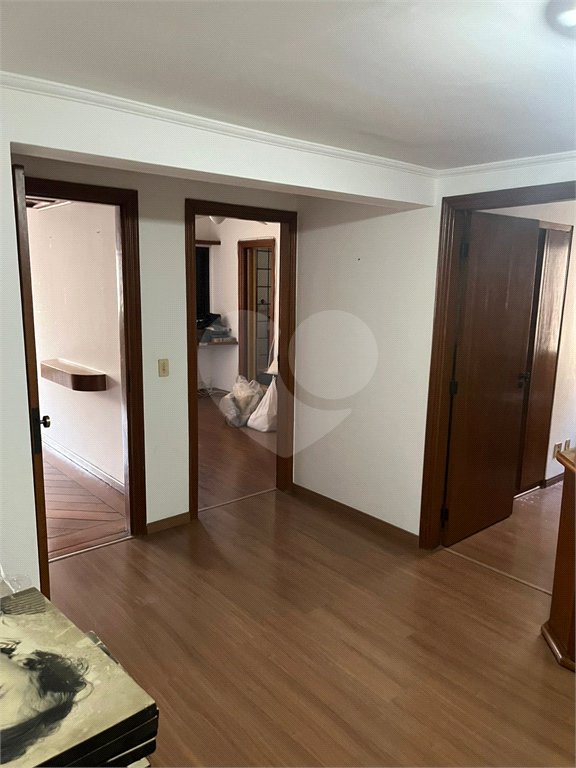 Apartamento à venda com 4 suítes em Vila Uberabinha, São Paulo, SP