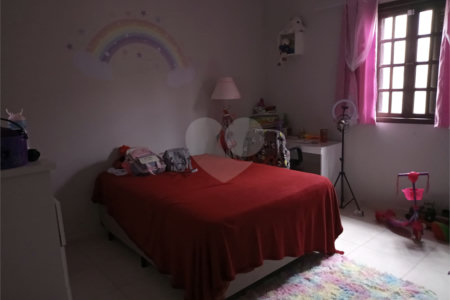 Casa à venda com 3 quartos, sendo 1 suíte, em Chácaras Guanabara, Guararema, SP