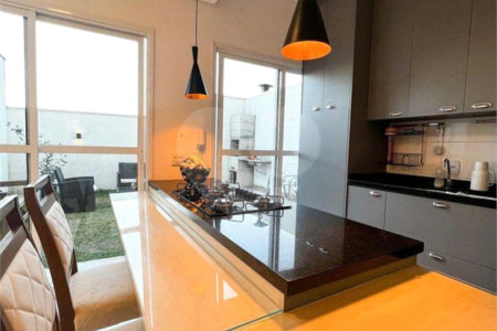 Casa à venda com 3 quartos, sendo 1 suíte, no condomínio Reserva Urbanova, São José dos Campos - SP